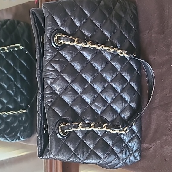 Kate Spade Black Quilted Shoulder Bag with Gold Chain - Picture 4 of 7